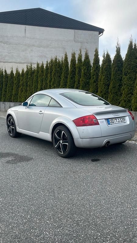 Gebraucht Audi TT 180 PS (132 kW) 2000 Silber Coupé