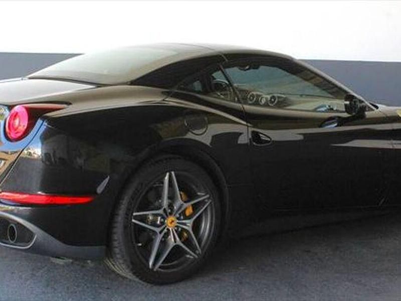Gebraucht Ferrari California 560 PS (411 kW) 2016 Schwarz Cabrio