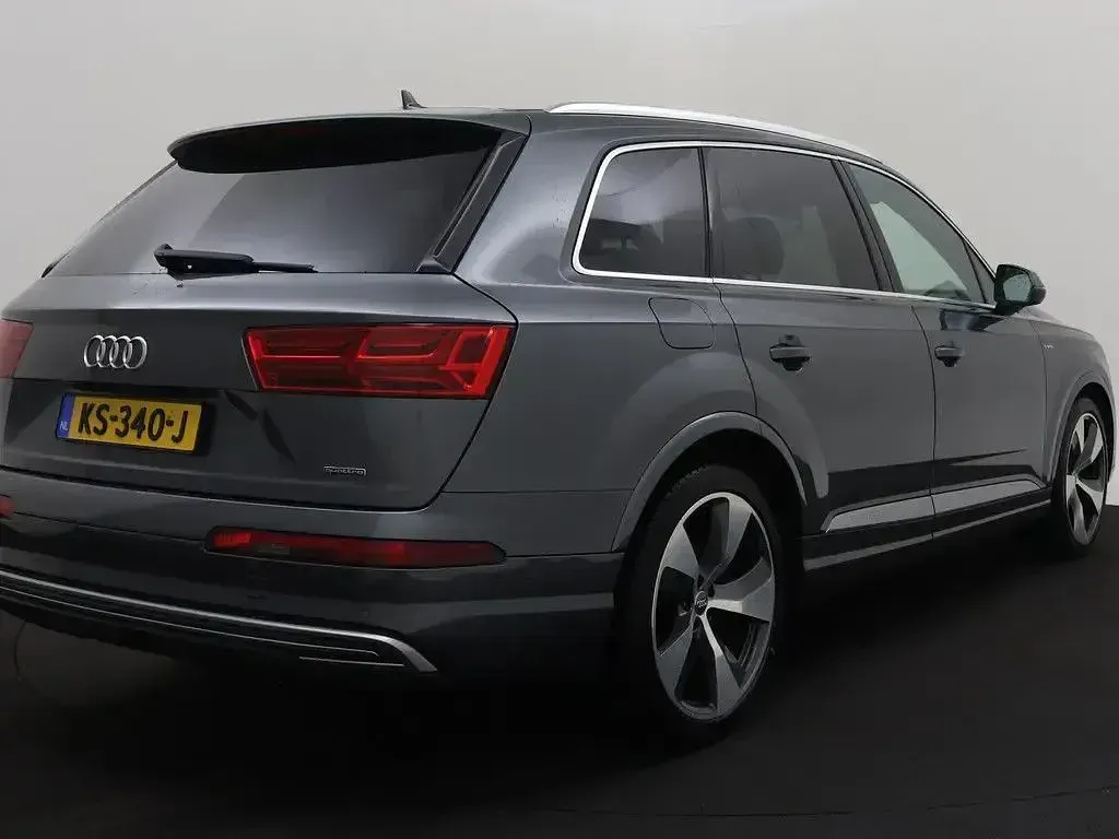 Gebraucht Audi Q7 S-Line 258 PS (189 kW) 2016 Grau SUV