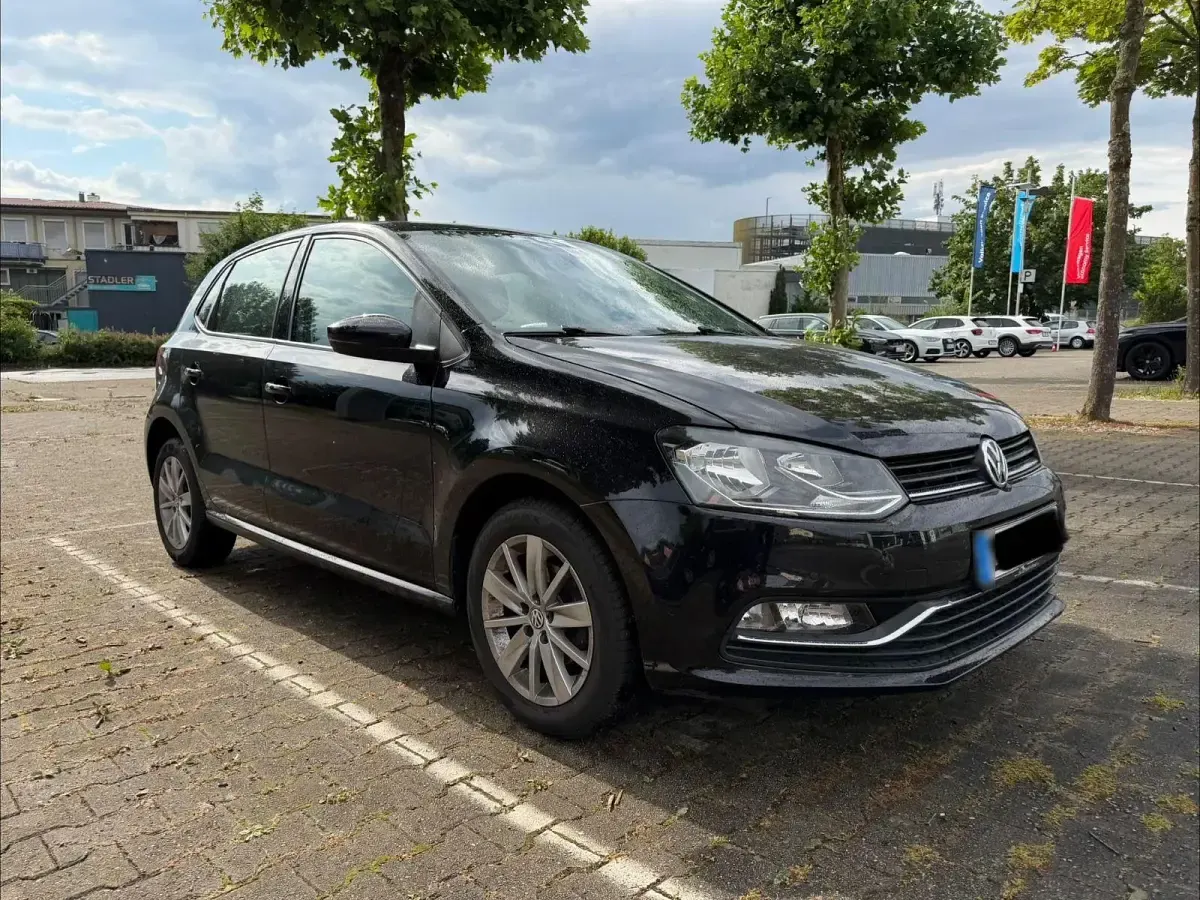 Gebraucht VW Polo 90 PS (66 kW) 2016 Schwarz Kleinwagen