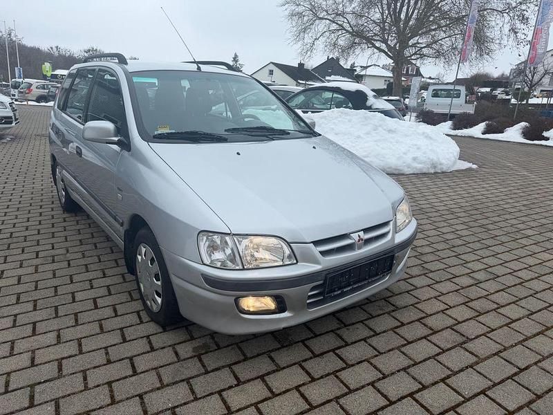 Grau Gebraucht 2002 Mitsubishi Space Star Comfort Edition Van / Kleinbus | 1.800 € (Fairer Preis) - Bild 1/4