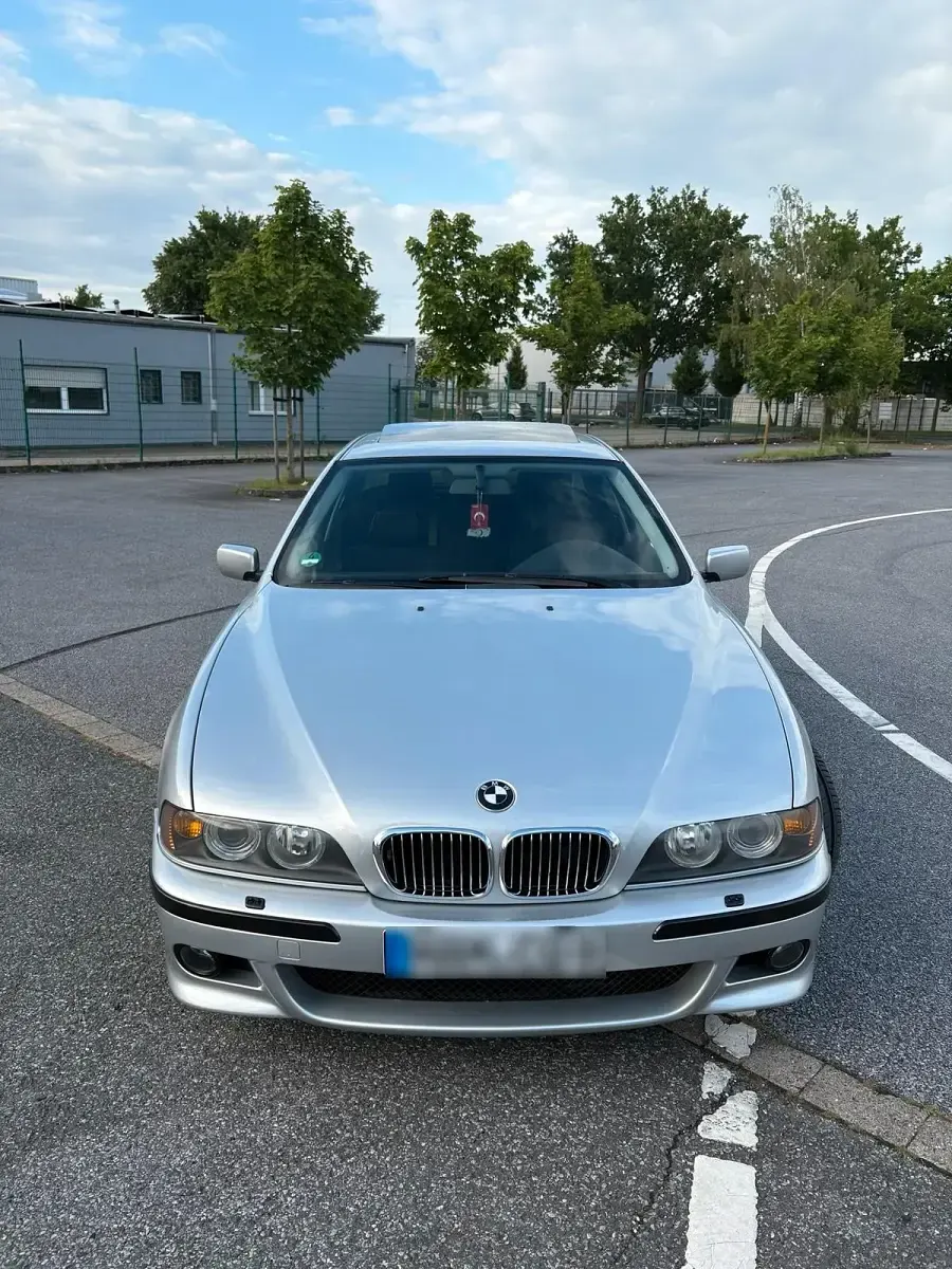 Gebraucht BMW 520 170 PS (125 kW) 2002 Silber Limousine