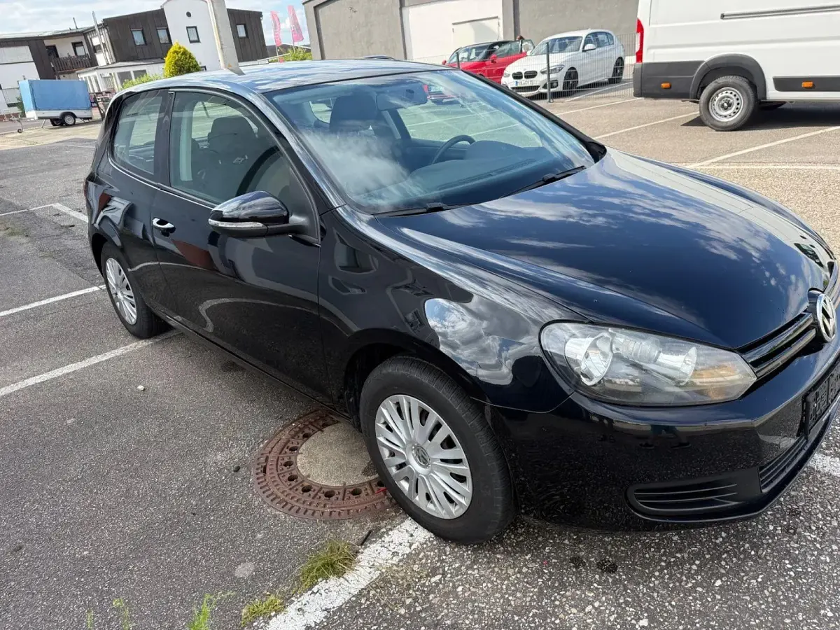 Gebraucht VW Golf VI Trendline 80 PS (58 kW) 2009 Schwarz Kleinwagen