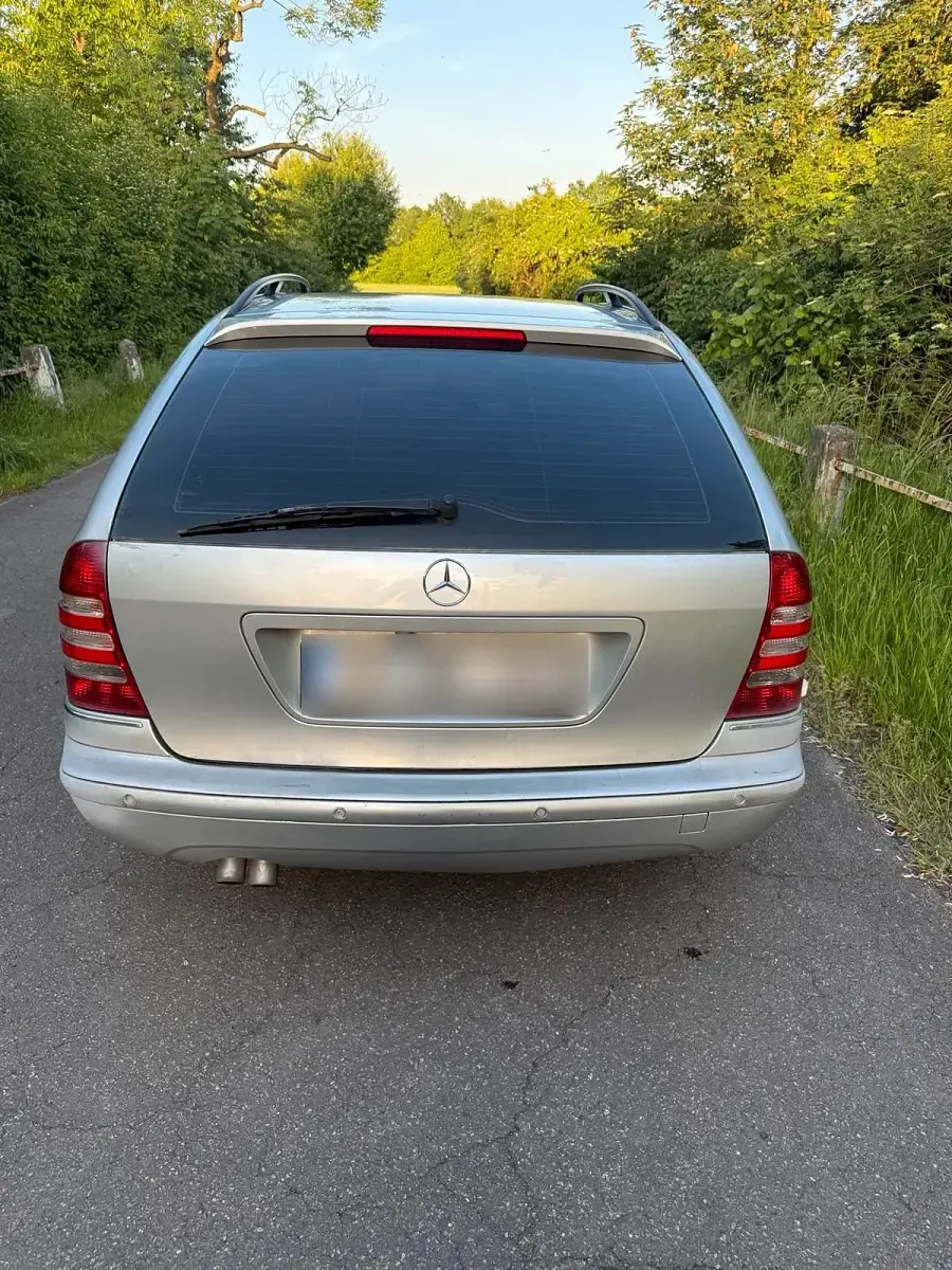 Gebraucht Mercedes C200 136 PS (100 kW) 2007 Silber Kombi