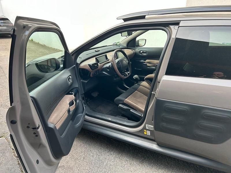 Gebraucht Citroën C4 82 PS (60 kW) 2016 Braun SUV