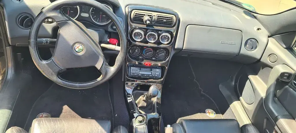 Gebraucht Alfa Romeo Spider 150 PS (110 kW) 1997 Schwarz Cabrio
