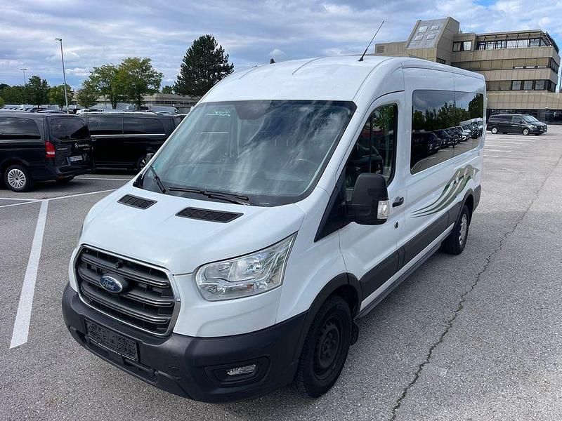 Weiß Gebraucht 2022 Ford Transit Kombi | 14.900 € (Guter Preis) - Bild 1/4