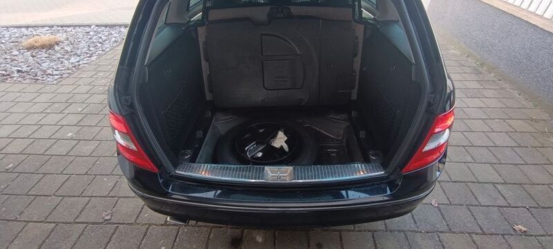 Gebraucht Mercedes 220 171 PS (125 kW) 2010 Schwarz Kombi