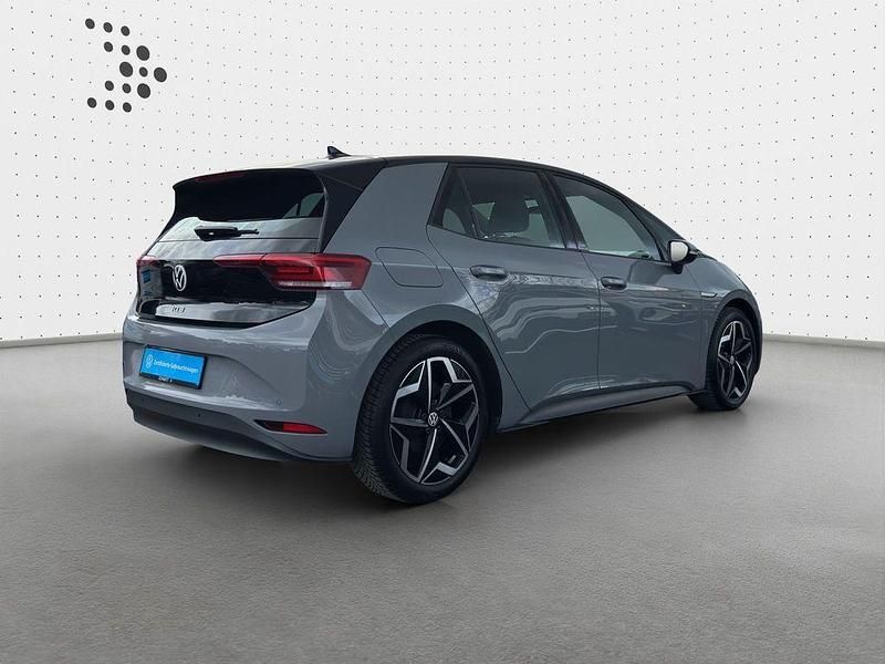 Gebraucht VW ID.3 Pure 110 kW (150 PS) 2021 Mondsteingrau / schwarz Kleinwagen