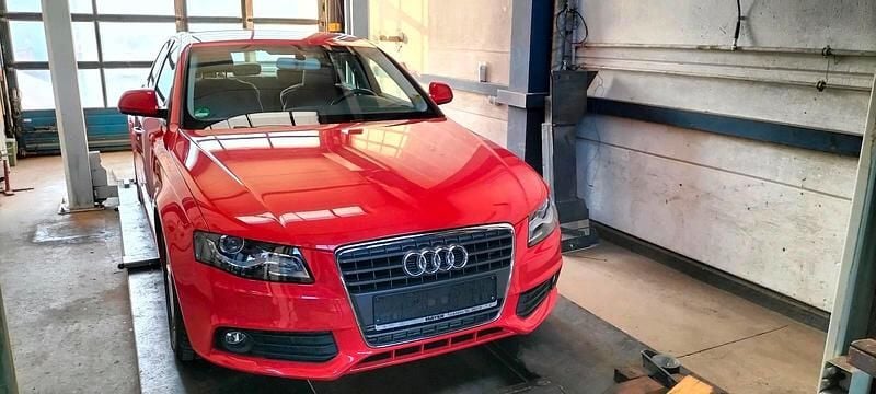 Rot Gebraucht 2009 Audi A4 Limousine | 7.500 € (Fairer Preis) - Bild 1/4