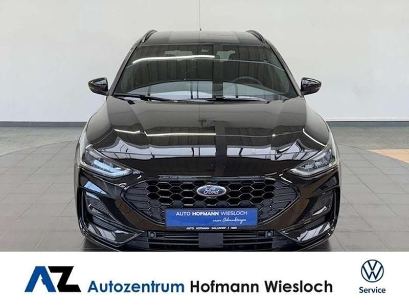 Obsidianschwarz metallic Gebraucht 2024 Ford Focus ST-Line X Kombi | 21.920 € (Superpreis) - Bild 1/4