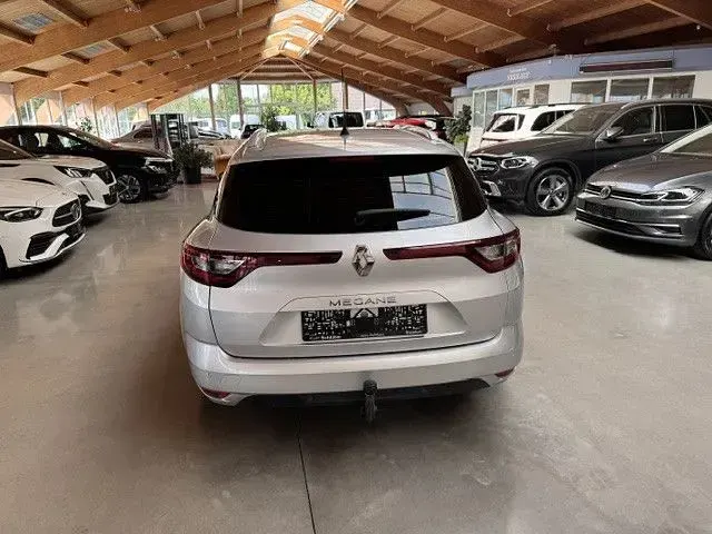 Gebraucht Renault Mégane IV Bose Edition 131 PS (96 kW) 2018 Grau Limousine