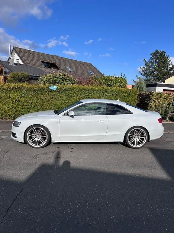 Gebraucht Audi A5 S-Line 179 PS (131 kW) 2011 Weiß Coupé