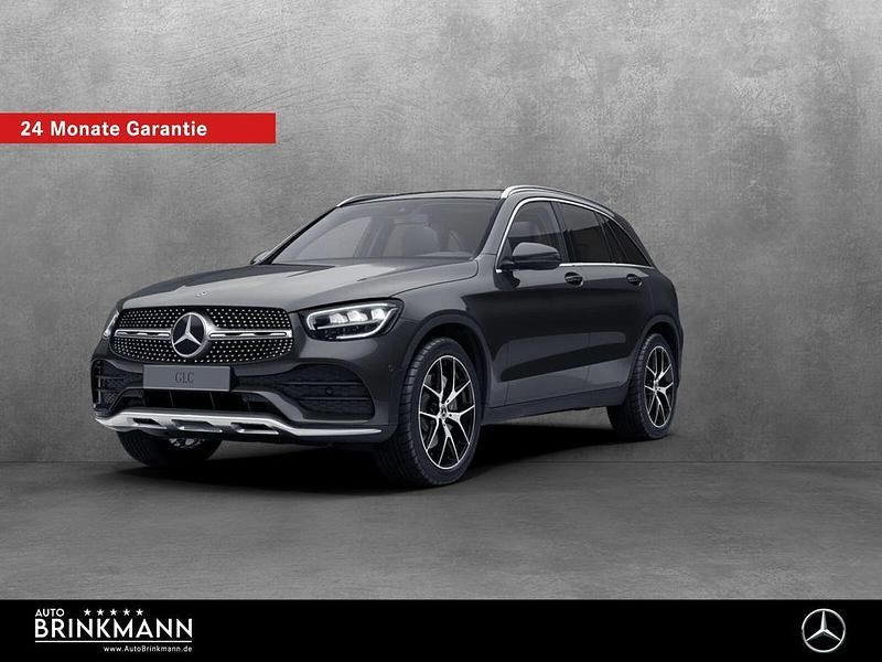 Grau Gebraucht 2022 Mercedes GLC200 AMG line SUV | 42.989 € (Fairer Preis) - Bild 1/4