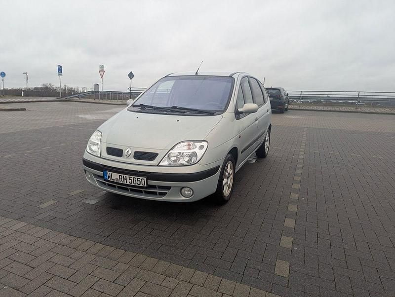 Gebraucht Renault Scénic Expression 107 PS (78 kW) 2002 Silber Van / Kleinbus