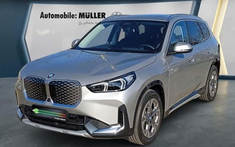 Gebraucht BMW iX1 xLine 150 kW (204 PS) 2025 Silber SUV