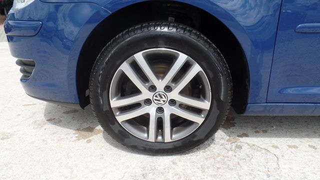 Gebraucht VW Touran Trendline 105 PS (77 kW) 2010 Blau Van / Kleinbus