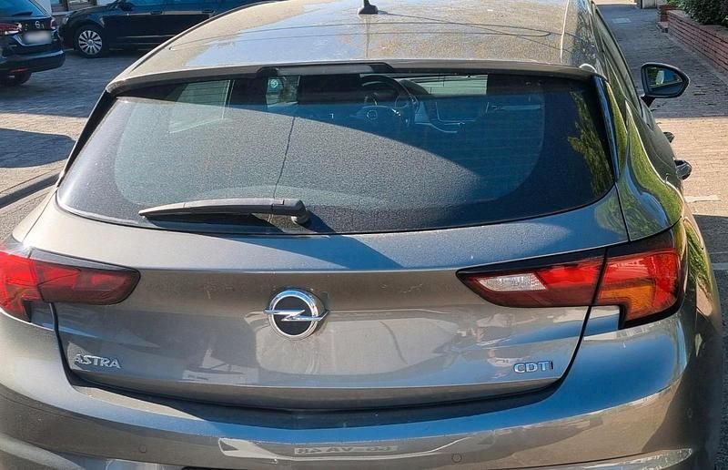 Second-hand Opel Astra 90 CP (66 kW) 2017 Hatchback