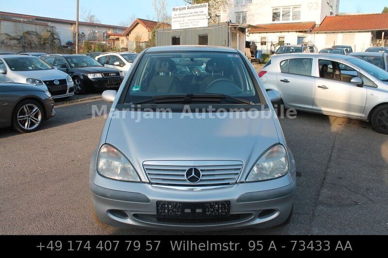 Silber Gebraucht 2001 Mercedes A160 Classic Limousine | 2.999 € (Teuer) - Bild 1/4