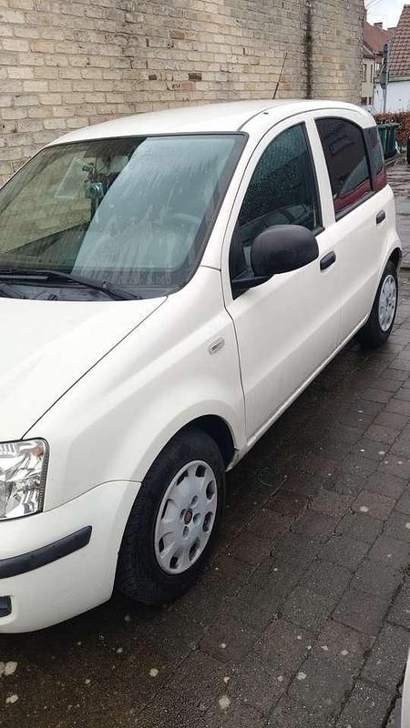 Gebraucht Fiat Panda Classica 69 PS (50 kW) 2012 Weiß Kleinwagen