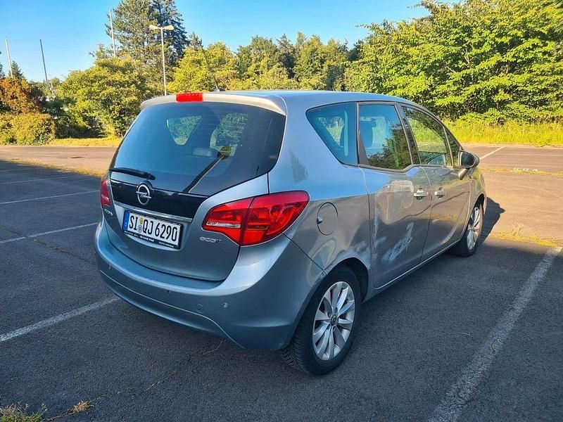 Gebraucht Opel Meriva 140 PS (102 kW) 2011 Grau Van / Kleinbus