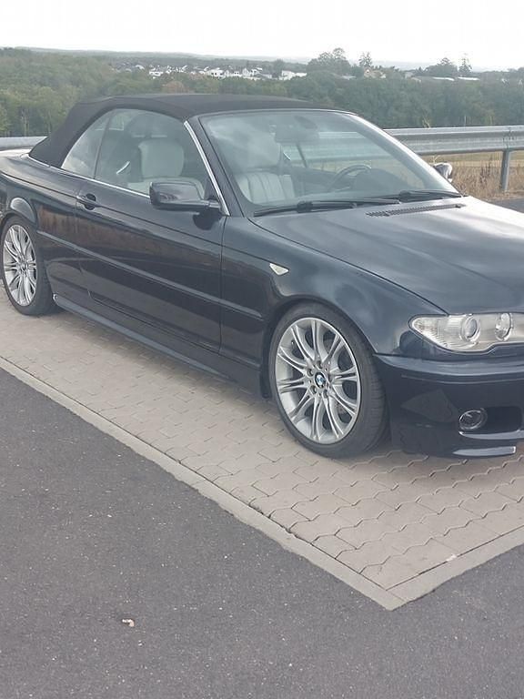 Gebraucht BMW 325 Cabriolet Exclusive 192 PS (141 kW) 2005 Blau Cabrio