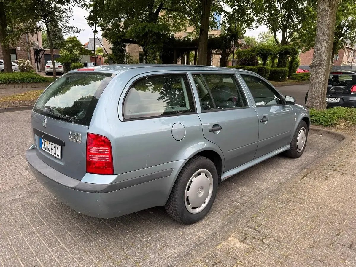Usata Skoda Octavia 102 CV (75 kW) 2002 Grigio Station wagon