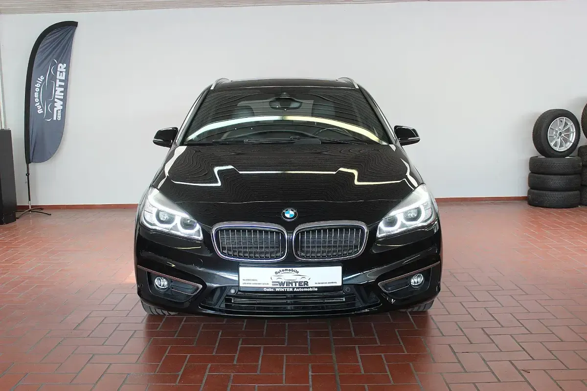 Gebraucht BMW 225 Active Tourer Luxury Line 231 PS (169 kW) 2015 Van / Kleinbus