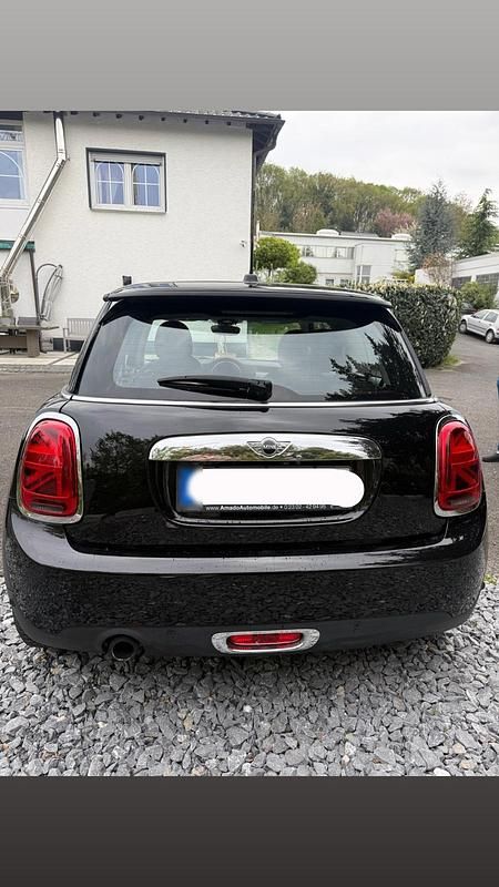 Usata Mini ONE 102 CV (75 kW) 2016 Nero Utilitaria