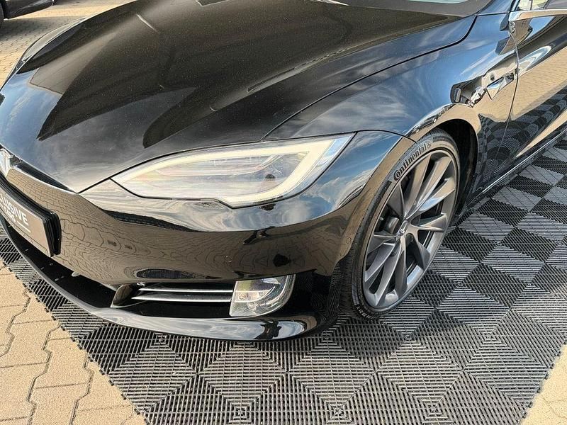 Usata Tesla Model S 386 kW (525 CV) 2020 Nero Utilitaria