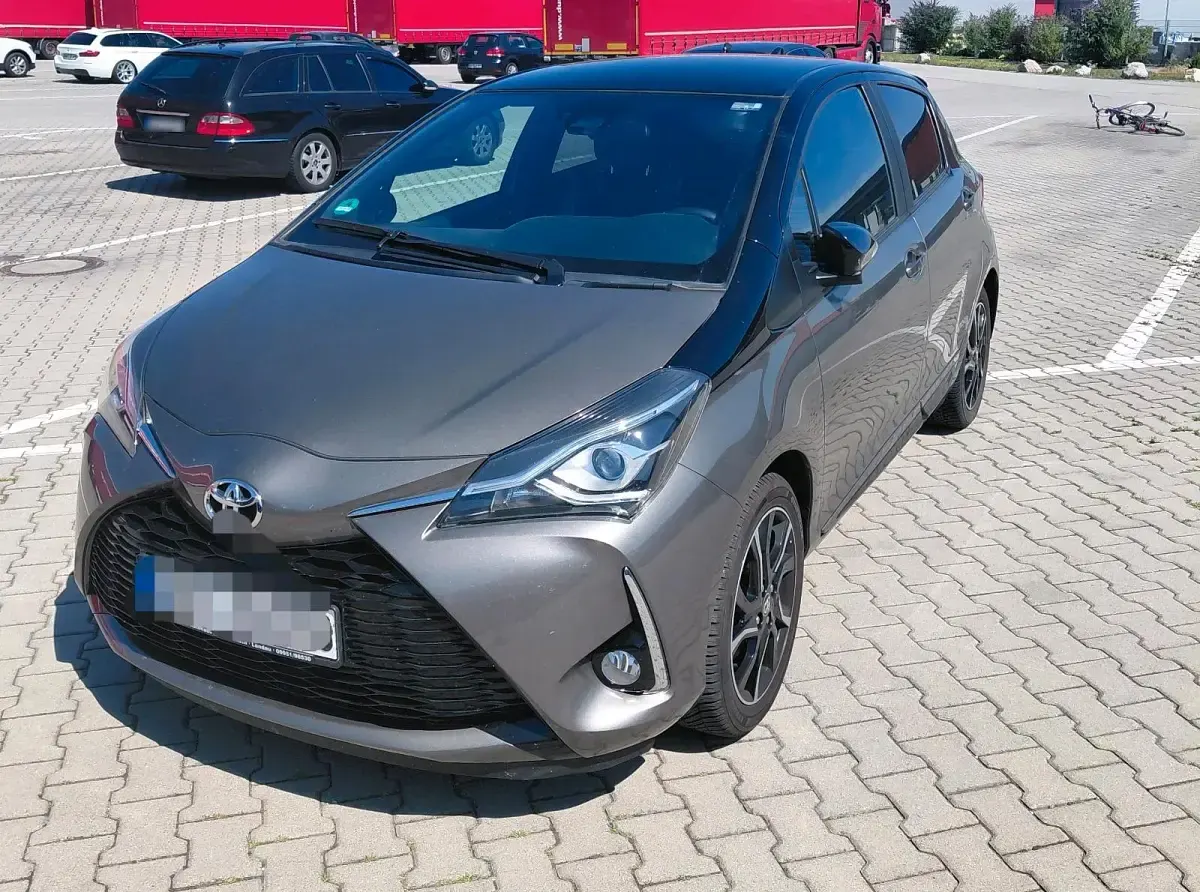 Gebraucht Toyota Yaris Style 111 PS (81 kW) 2018 Beige Kleinwagen