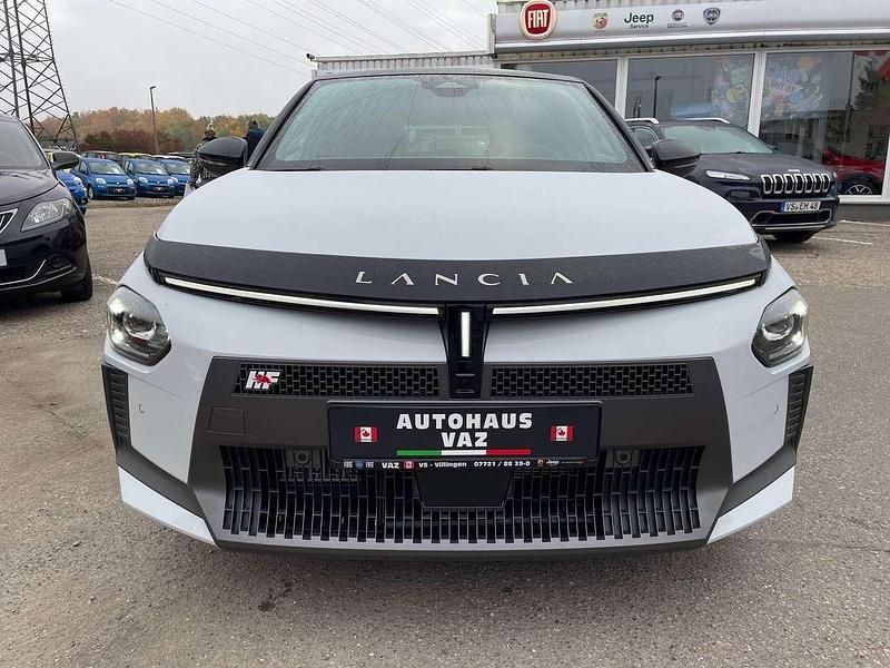 Neu Lancia Ypsilon 101 PS (74 kW) 2025 Weiß /dach schwarz Kleinwagen