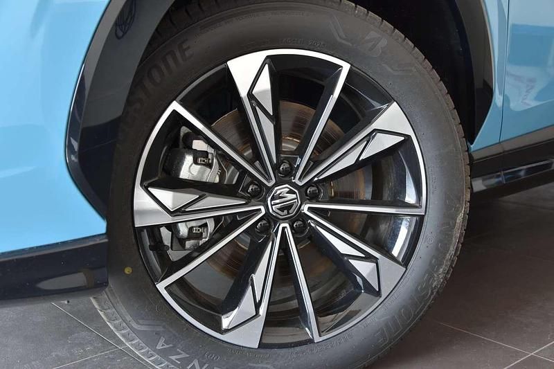 Neu MG HS Luxury 224 PS (164 kW) 2026 Arctic blue SUV