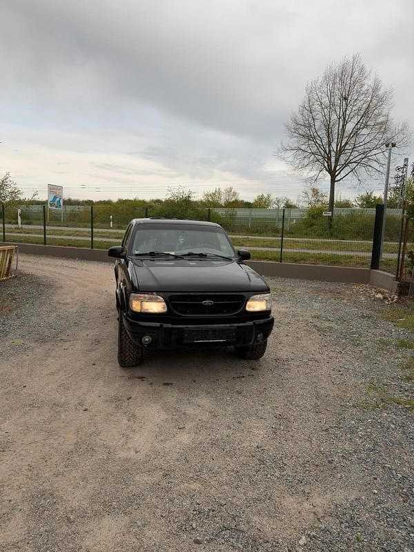 Gebraucht Ford Explorer 208 PS (152 kW) 2000 Schwarz SUV