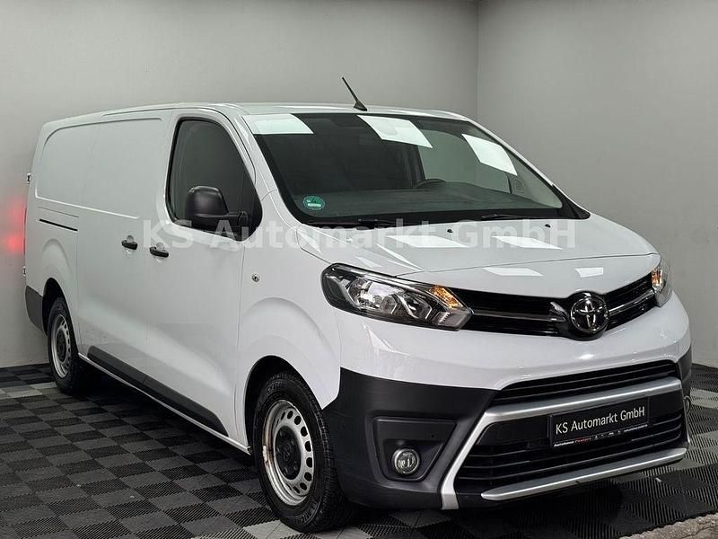 Gebraucht Toyota Proace 144 PS (105 kW) 2023 Weiß Van / Kleinbus