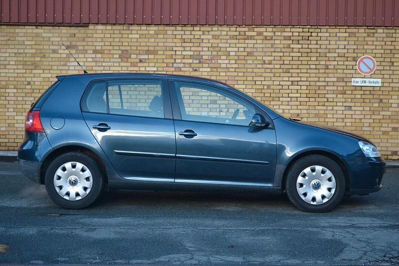 Gebraucht VW Golf IV Trendline 102 PS (75 kW) 2006 Blau Limousine