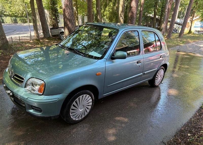 Grün Gebraucht 2001 Nissan Micra Kleinwagen | 2.400 € (Fairer Preis) - Bild 1/4