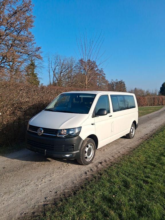 Gebraucht VW Transporter 150 PS (110 kW) 2018 Weiß Van