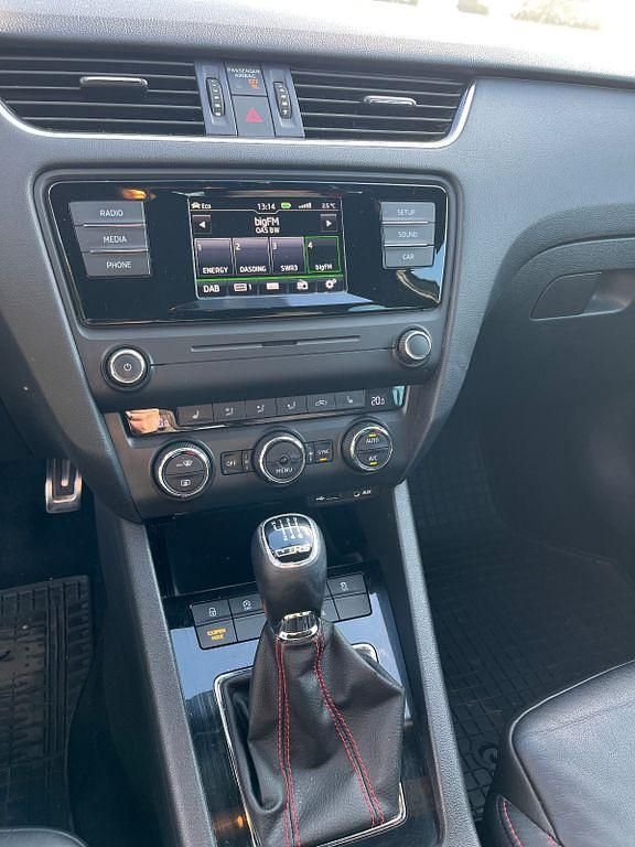 Gebraucht Skoda Octavia RS 230 PS (169 kW) 2016 Grau Kleinwagen