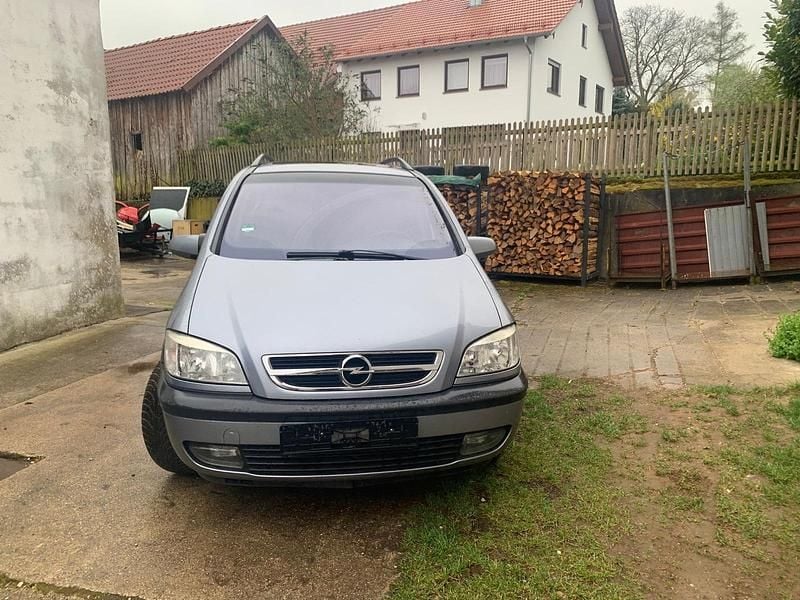 Gebraucht Opel Zafira 92 PS (67 kW) 2000 Grau Van / Kleinbus