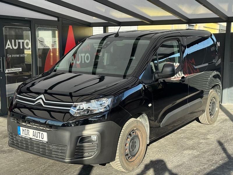 Gebraucht Citroën Berlingo 102 PS (75 kW) 2022 Schwarz Van / Kleinbus