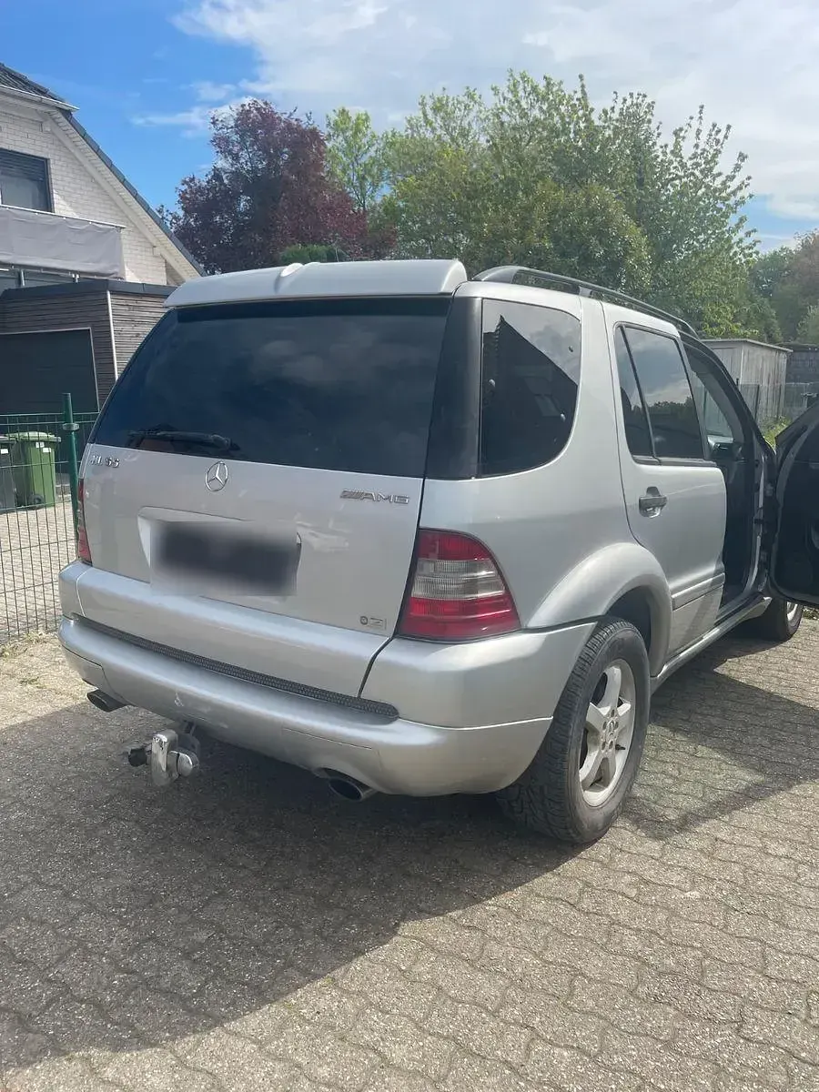 Gebraucht Mercedes ML55 AMG AMG 347 PS (255 kW) 2001 Grau SUV