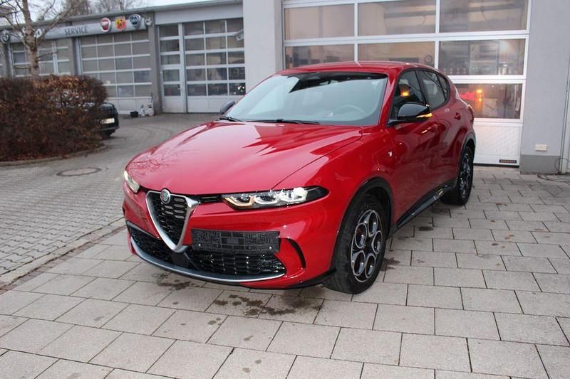 Rot Gebraucht 2023 Alfa Romeo Tonale Ti SUV | 24.900 € (Superpreis) - Bild 1/4