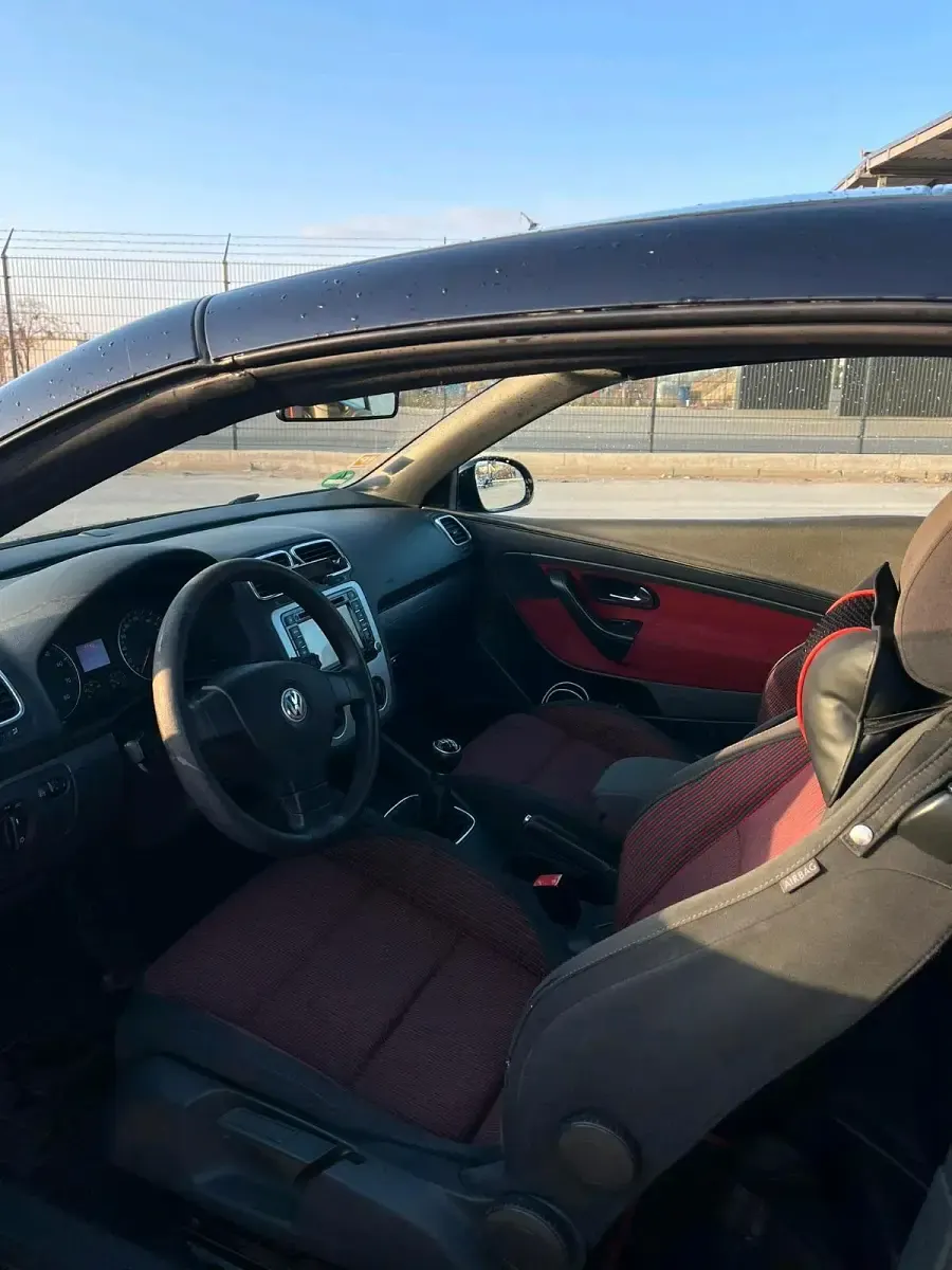 Używany VW Eos 122 KM (89 kW) 2006 Czarny Kabriolet