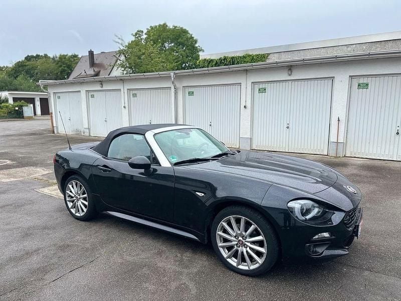 Gebraucht Fiat 124 Spider 140 PS (102 kW) 2017 Schwarz Cabrio