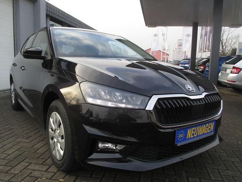 Neu Skoda Fabia 80 PS (58 kW) 2026 Schwarz Limousine