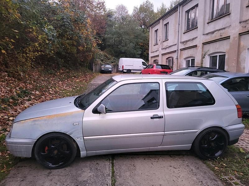 Gebraucht VW Golf III 75 PS (55 kW) 1997 Silber Limousine