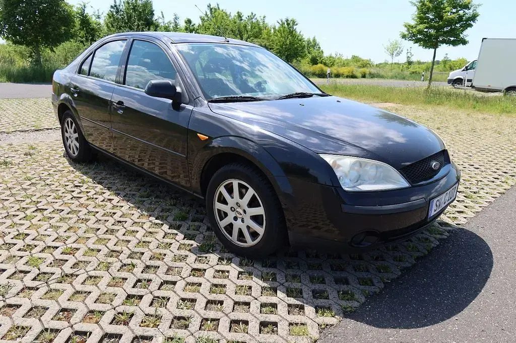 Gebraucht Ford Mondeo Trend 170 PS (125 kW) 2001 Schwarz Limousine
