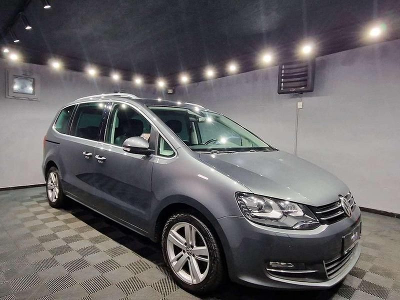 Second-hand VW Sharan 177 CP (130 kW) 2019 Gri Monovolum