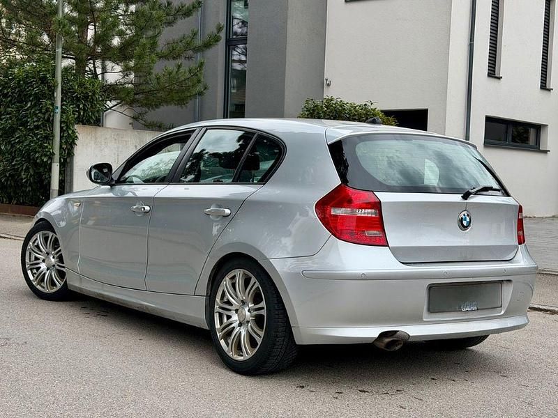 Gebraucht BMW 118 143 PS (105 kW) 2011 Silber Kleinwagen